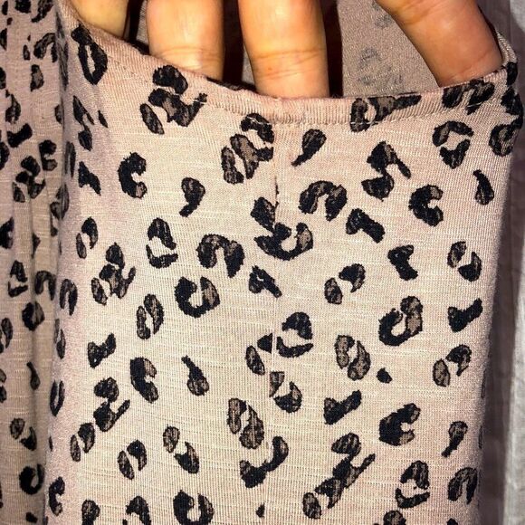 LOFT M Cheetah Print Lace Detail Sleeveless Top - Picture 5 of 10
